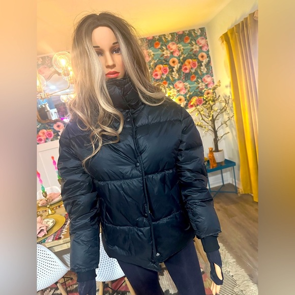 J. Crew Jackets & Blazers - J.CREW black cropped signature puffer coat Women’s XXS